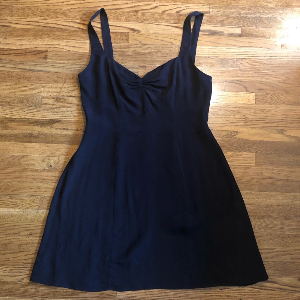REFORMATION Dress w Center Front Ruching